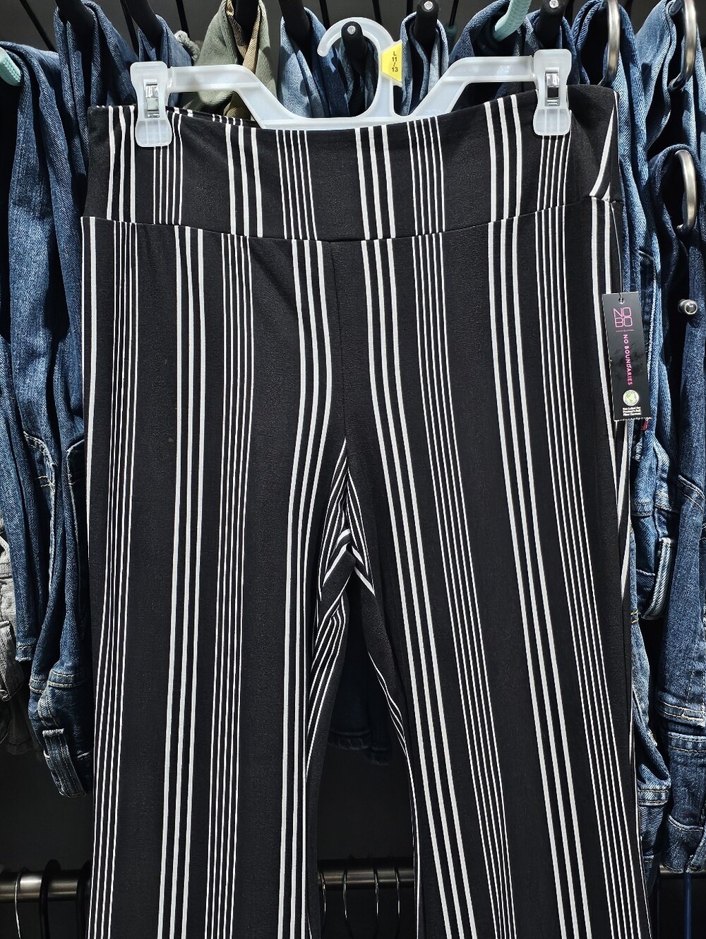 NWT No Boundaries Stretch Bellbottom Bell Bottom Pants Black White Pin Stripe L - Picture 11 of 12